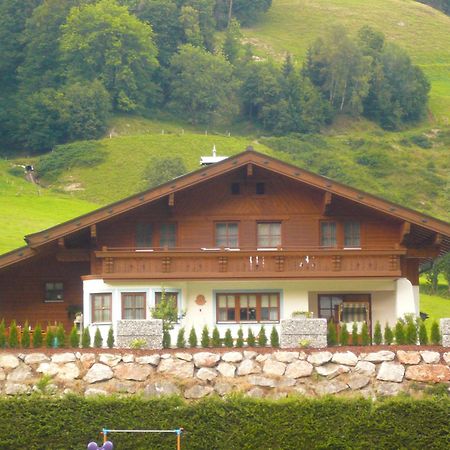Appartements Living Saalbach by HolidayFlats24 Buitenkant foto